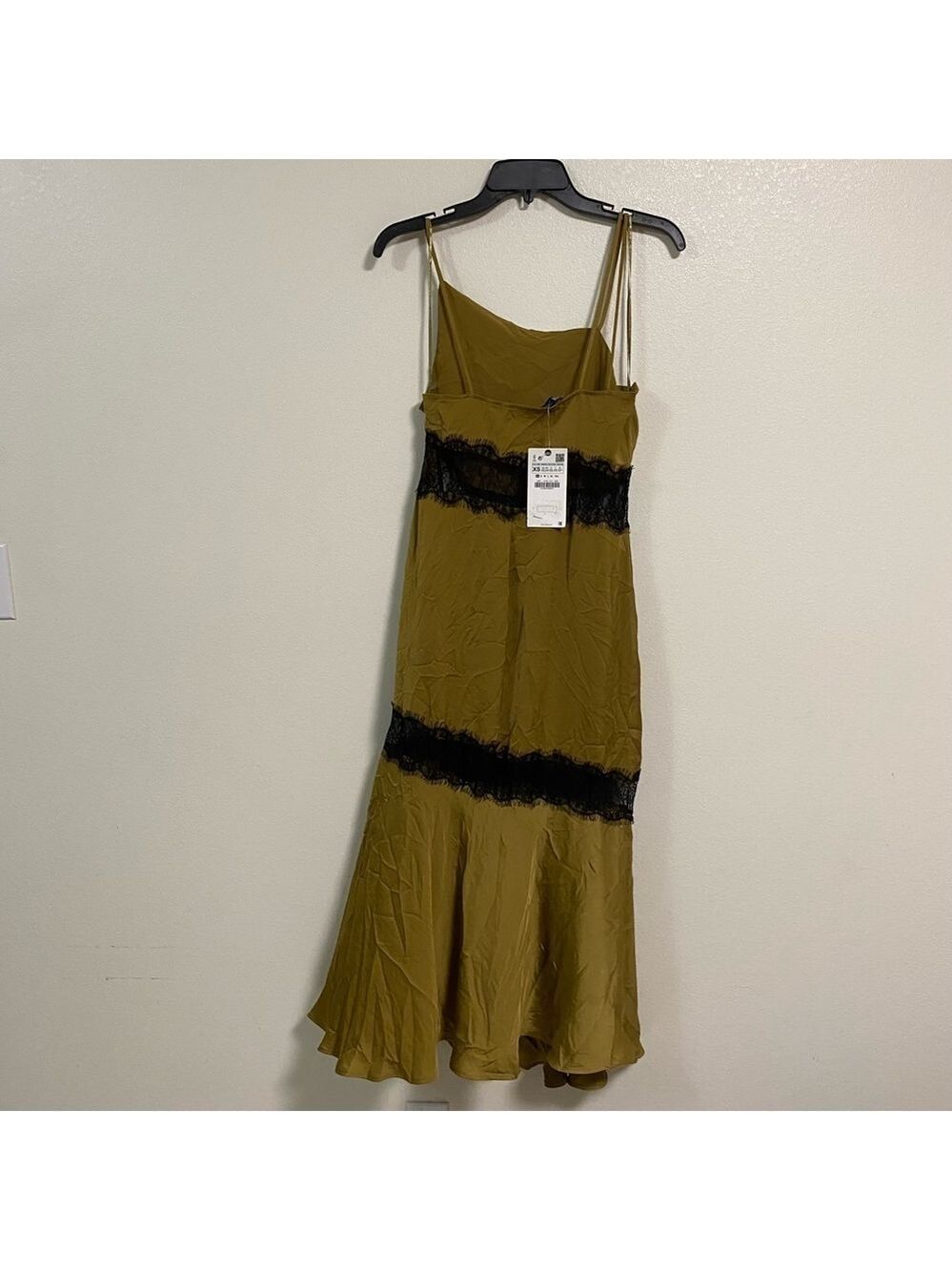 Zara Slip Dress Women’s Size XS Green Yellow black lace detail MIDI NWT - Picture 6 of 15